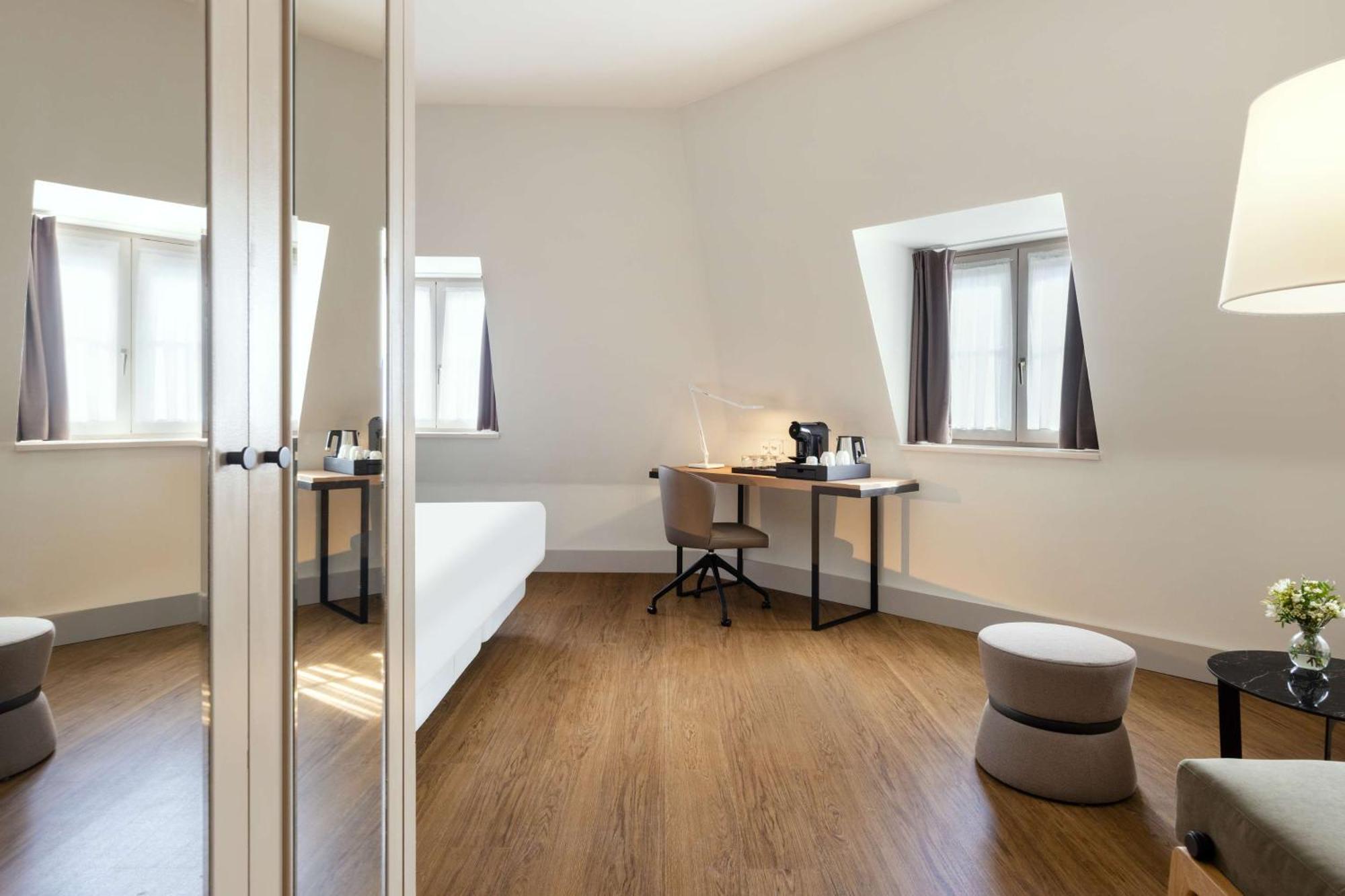 Nh Brussels Carrefour De L'Europe Hotel Ngoại thất bức ảnh