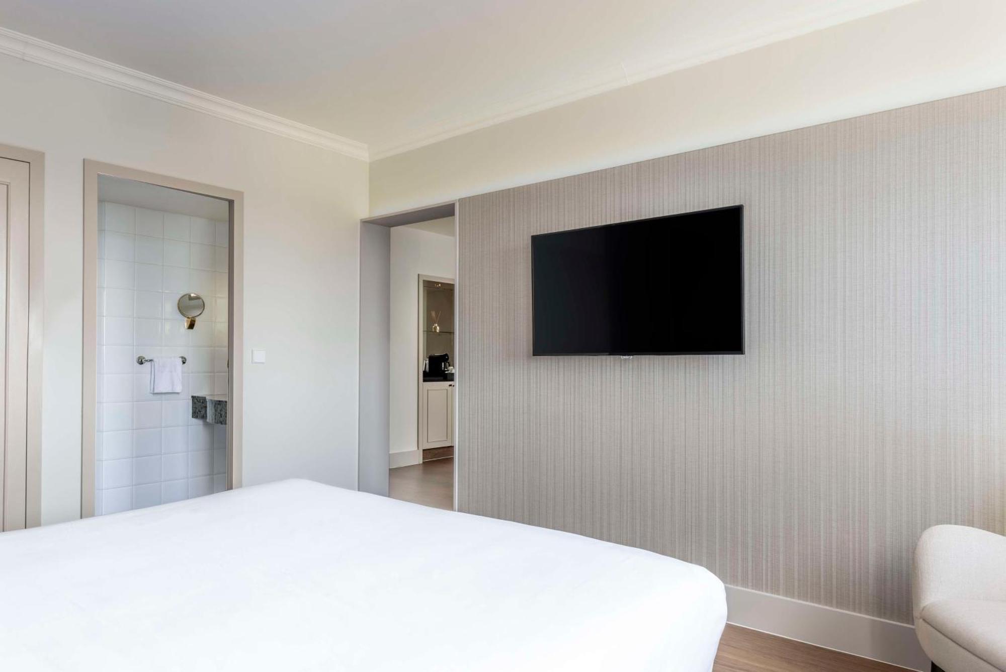 Nh Brussels Carrefour De L'Europe Hotel Ngoại thất bức ảnh