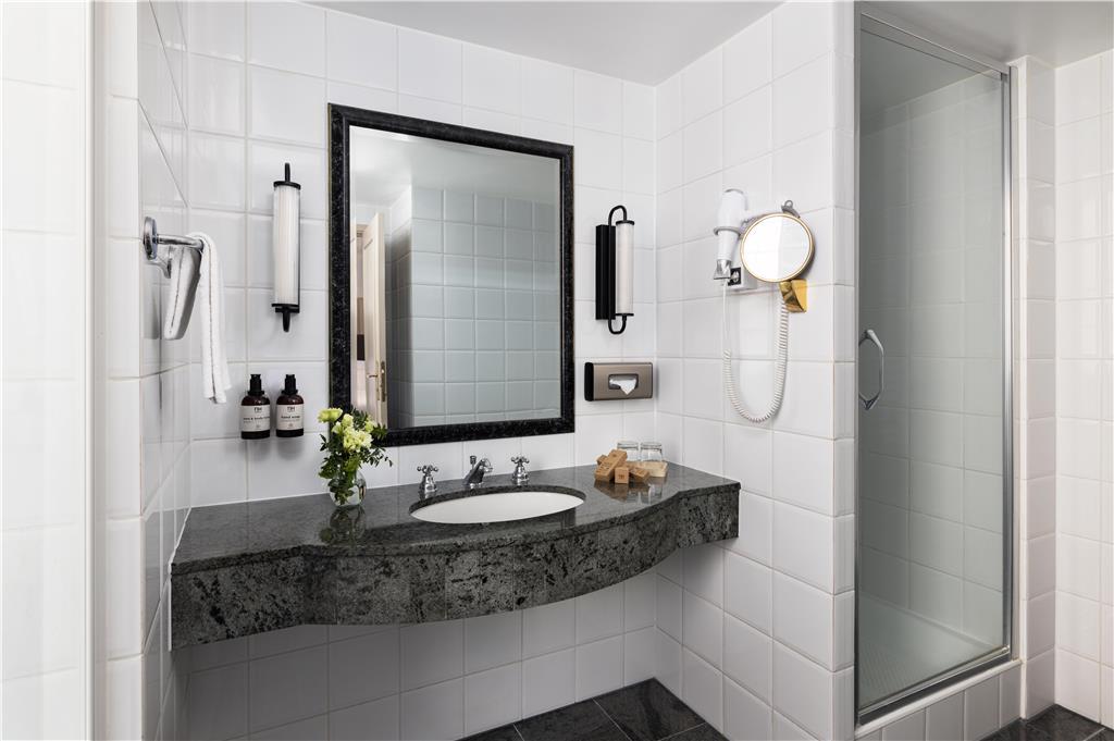 Nh Brussels Carrefour De L'Europe Hotel Phòng bức ảnh